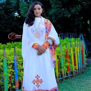 Meet your Posher, Helen